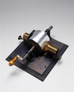 Réplique du Premier Phonographe, Inventé par Thomas Alva Edison (1847-1931) en 1877