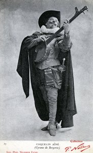 Constant Coquelin aîné photographié en costume de Cyrano de Bergerac
