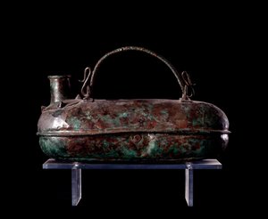Civilisation étrusque : askos en bronze de la tombe du char en bronze à Vulci, 680-670 av. J.-C. - Etruscan