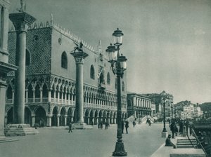 Façade principale du Palais des Doges avec Riva degli Schiavoni, Venise, Italie, 1927