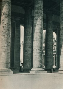 Partie de la colonnade de la place Saint-Pierre, Rome, Italie, vers 1926-1927 - Eugen Poppel
