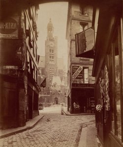 St. Etienne du Mont, rue de la Montagne Sainte Genevi√®ve (St. √âtienne du Mont, Montagne Sainte Genevi√®ve Street),1898 (photo) - Eugène Atget
