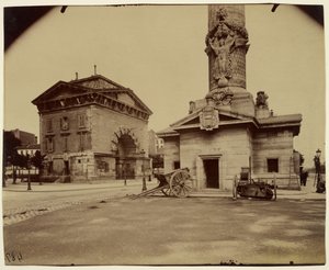 Ancienne Barrière du Trône (Tollbooth Pavilion and Column) - Eugène Atget