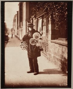 Marchand de paniers en fil de fer