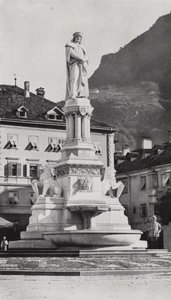 Denkmal Walthers von der Vogelweide à Bolzano (photo n/b)