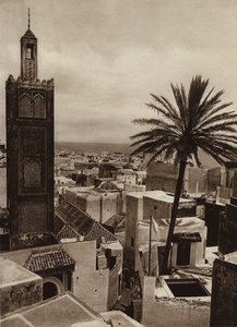 Tanger, Vue de la ville avec la mosquée Aissaula (photo n/b) - European Photographer
