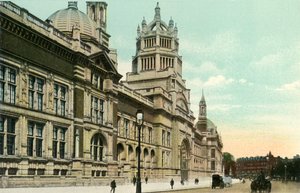 Le Victoria and Albert Museum, vers 1900