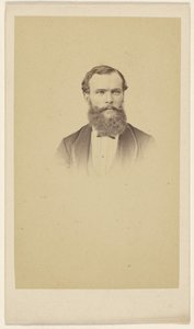 [Homme barbu non identifié dans un style vignette]. - F. Schwarzschild