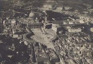 [Vue aérienne de la basilique Saint-Pierre, Vatican, Rome].