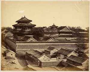 [Première vue de Pékin prise depuis la porte d