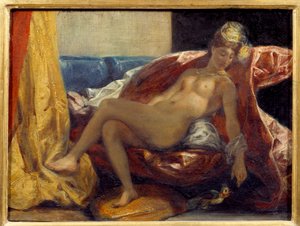 Femme sculptant un perroquet