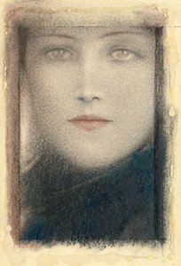 Tête de femme, c.1910 - Fernand Khnopff