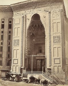 Porte de la mosquée du Sultan Hassan, au Caire, Égypte - Félix Bonfils