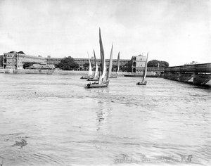 Vue des casernes surplombant le Nil près du pont Kasr, au Caire, en Égypte - Félix Bonfils