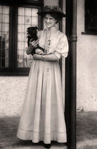 Zena Dare 1887-1975, actrice anglaise, début du 20ème siècle - Foulsham and Banfield