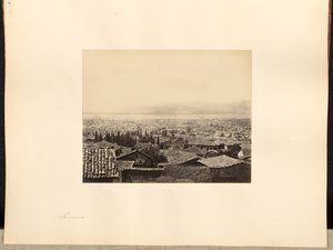 [Vue de la ville de loin] - Francis Frith