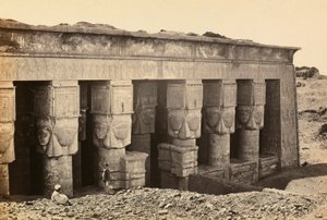 "Égypte et Palestine" : façade du pronaos du temple de l