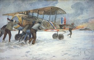 Équipage au sol et pilote manœuvrant un chasseur Spad français dans la neige vers un hangar, janvier 1918