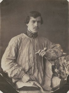 Artiste (ou assistant) avec pipe