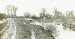 Le manoir de Kelmscott : Depuis la Tamise - Frederick H. Evans