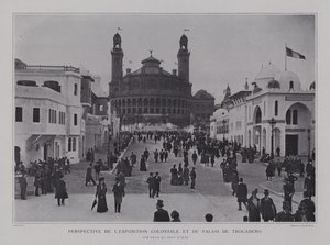 Pavillons coloniaux français et Palais du Trocadéro vus du Pont d