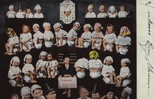 Beaucoup de bébés sur leurs pots
