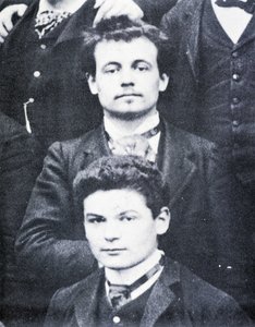 Portrait : Alfred Jarry (1873-1907) et Fargue (1876-1947) au Lycée Henri IV, Paris