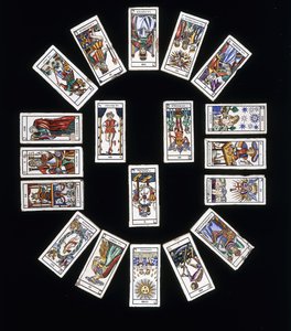 Panneau de carreaux en grès français, décoré avec un jeu de cartes de Tarot de Marseille, 20e siècle - French School