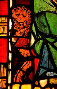 Un lion dans le panneau de St Pierre : de la Chapelle du Château, Rouen?