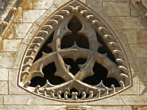 Rosace trèfle sur la façade ouest