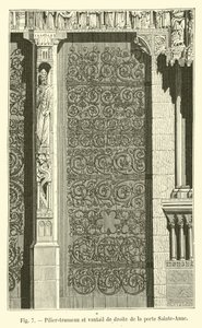 Pilier-trumeau et vantail de droite de la porte Sainte-Anne