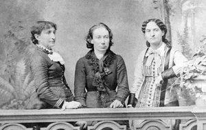 Portrait de Louise Michel entre Marie Ferré et Paule Minck - 1871 -