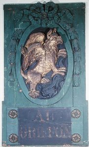 Enseigne pour un magasin de meubles dans le Faubourg Saint Antoine, Paris