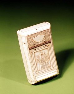Boîte à priser, fabriquée par un prisonnier de guerre, vers 1790
