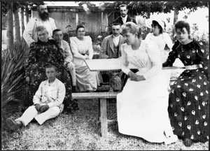 Les familles Monet et Hoschedé, vers 1880 - French School