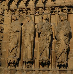 La Visitation, quatre figures de jambage de la façade ouest de la cathédrale, c.1230-40 - French School