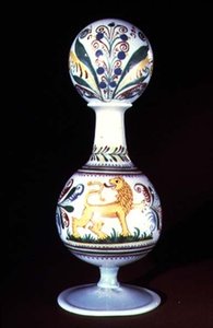 Vase avec bouchon, début du XVIIIe siècle