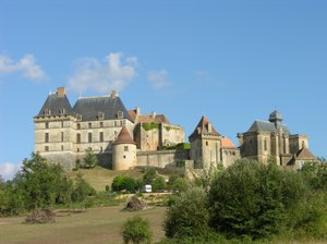 Vue du Château de Biron, XVe-XVIe siècle - French School