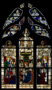 Fenêtre E3 représentant la Vierge et l