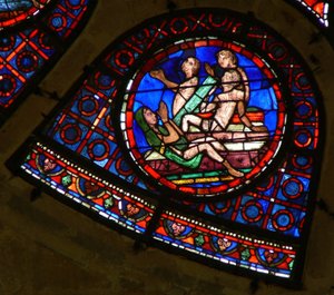 Fenêtre Ww représentant une scène du Jugement Dernier : des âmes ressuscitant au son de la trompette