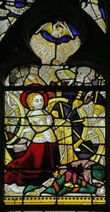Vitrail représentant Sainte Catherine priant et des anges brisant la roue en jetant des pierres, 1460-70 - French School