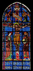 Fenêtre w100 représentant la Crucifixion