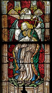 Fenêtre w15 représentant Saint Michel - French School