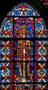 Scène de la vie de Saint Savinien : un archer vise Savinien attaché à une colonne... mais touche l