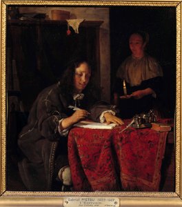Der Schriftsteller. Dienerin hält eine Kerze, damit der Schreiber Licht zum Schreiben hat