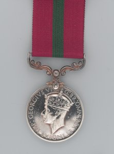 Médaille de long service et de bonne conduite, sergent-major régimentaire Hassan Jabir, The King