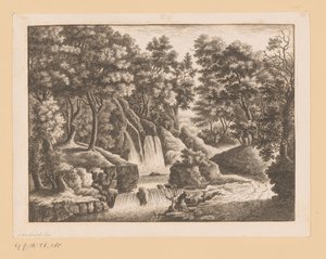 Cascade dans la forêt avec deux pêcheurs au premier plan