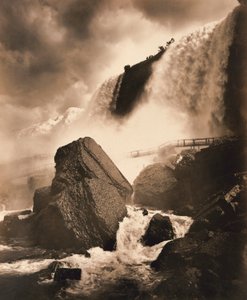 Niagara en été, vue de dessous