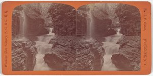 Paysage de Watkins Glen, Rainbow Falls et Triple Cascades