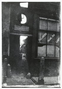 Vue à travers la porte Omval à Haarlem - George Hendrik Breitner
